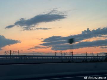 北京黄昏via Weibo