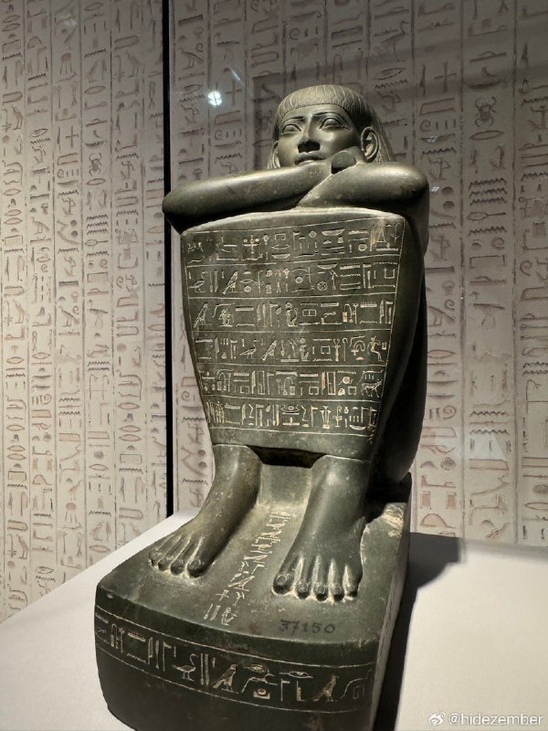 上博埃及展，人比文物多，金面具也没有，体验极差via Weibo上博埃及展，人比文物多，金面具也没有，体验极差via Weibo