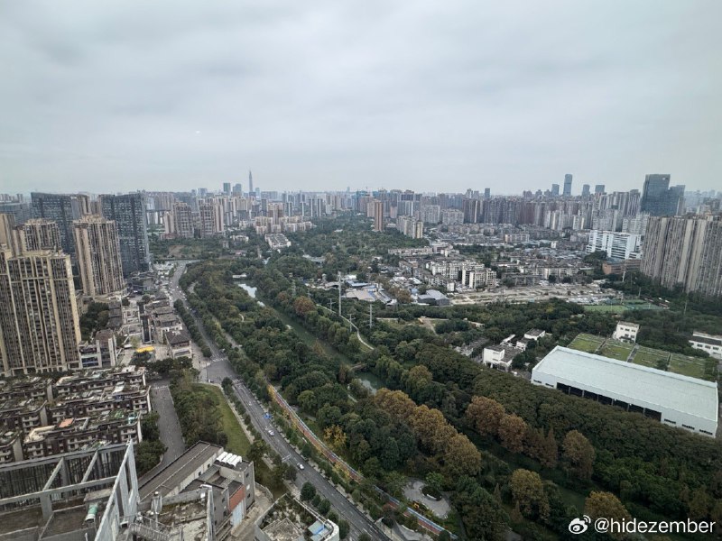 和老朋友们相聚的周末愉快的结束via Weibo和老朋友们相聚的周末愉快的结束via Weibo