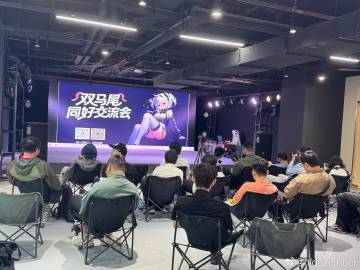 误入了宇宙裂隙，对二次元有了新的认知via Weibo误入了宇宙裂隙，对二次元有了新的认知via Weibo